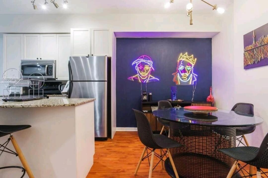 Stylish 2br Townhouse With Patio Apartment *