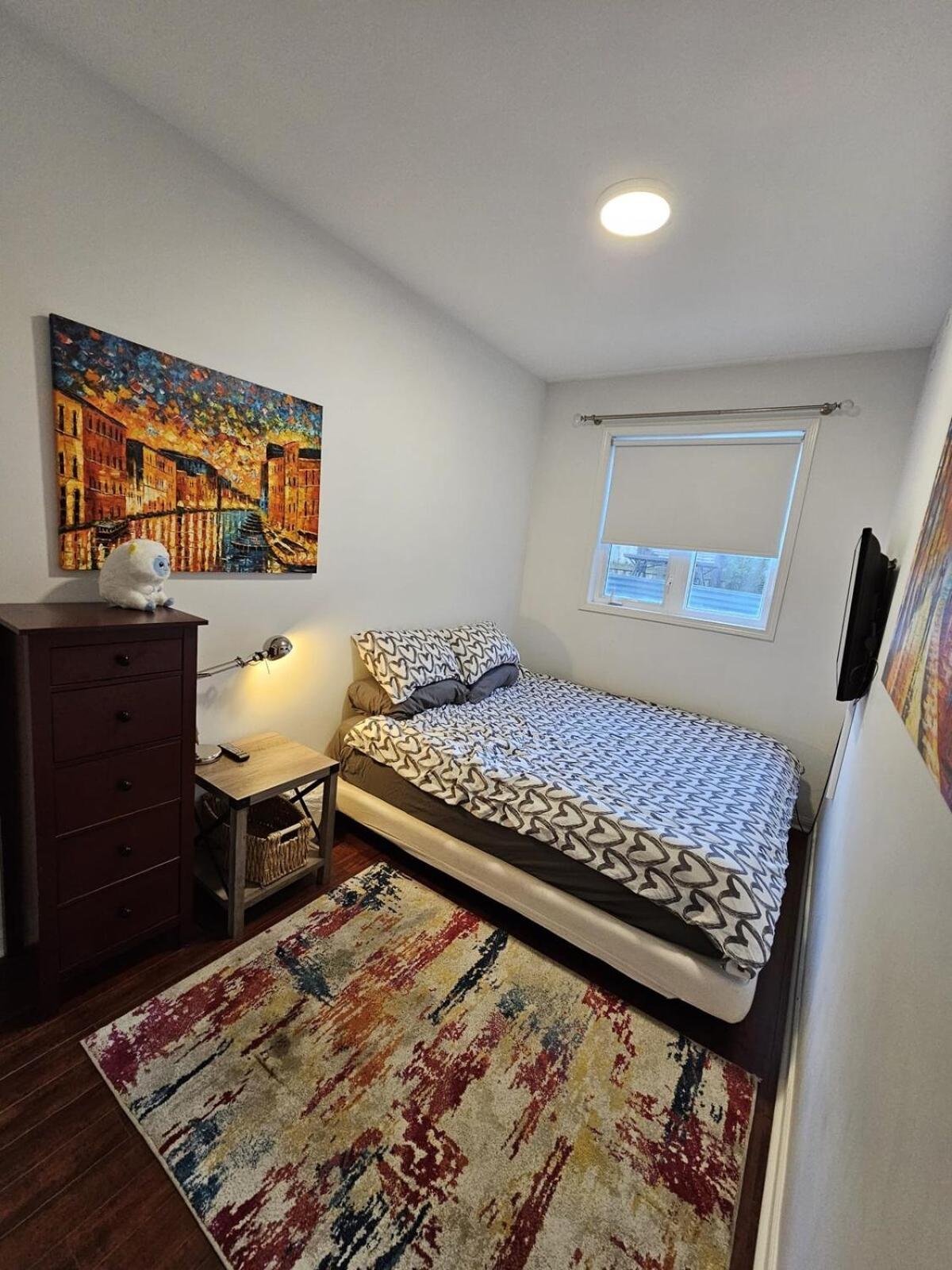 Stylish 2br Townhouse With Patio Apartment *