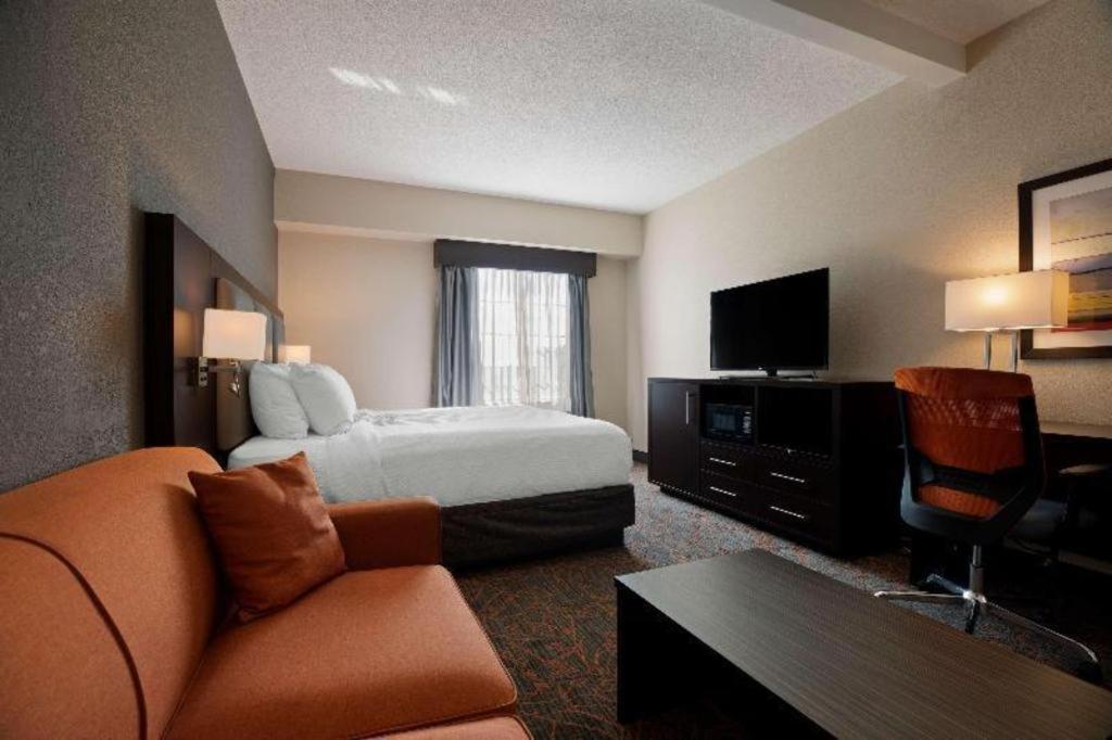 Western Executive 3* Toronto
