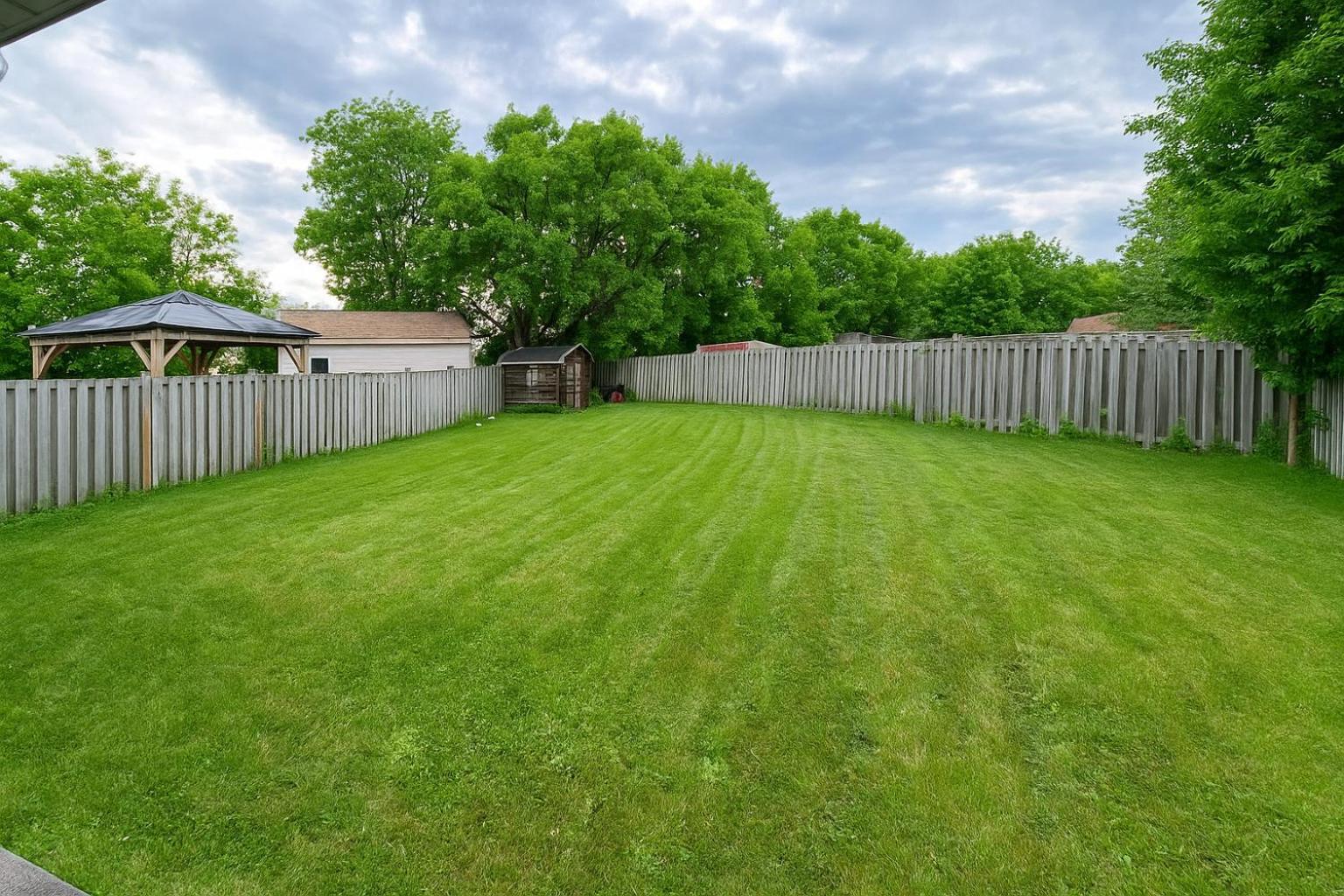 Newly Renovated Modern 3Br North York Bungalow Close To Rogers Stadium, Ttc Subway Access, Plus Wifi, Free Parking, Full Kitchen, Perfect For Family Travel, Group Trips Or Work Stays! Ferienhaus Toronto