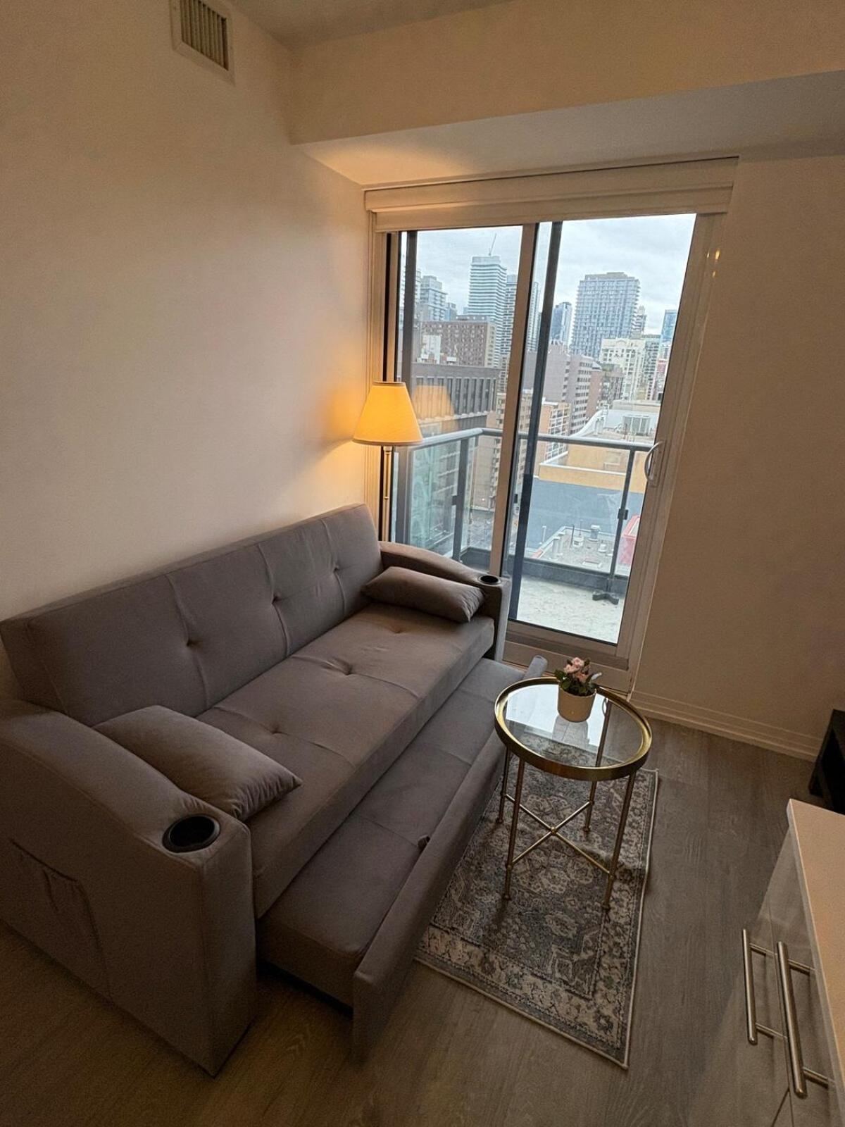 Apartment Royal Bnb 1 Bed 1 Den Pristine Downtown Toronto Retreat *