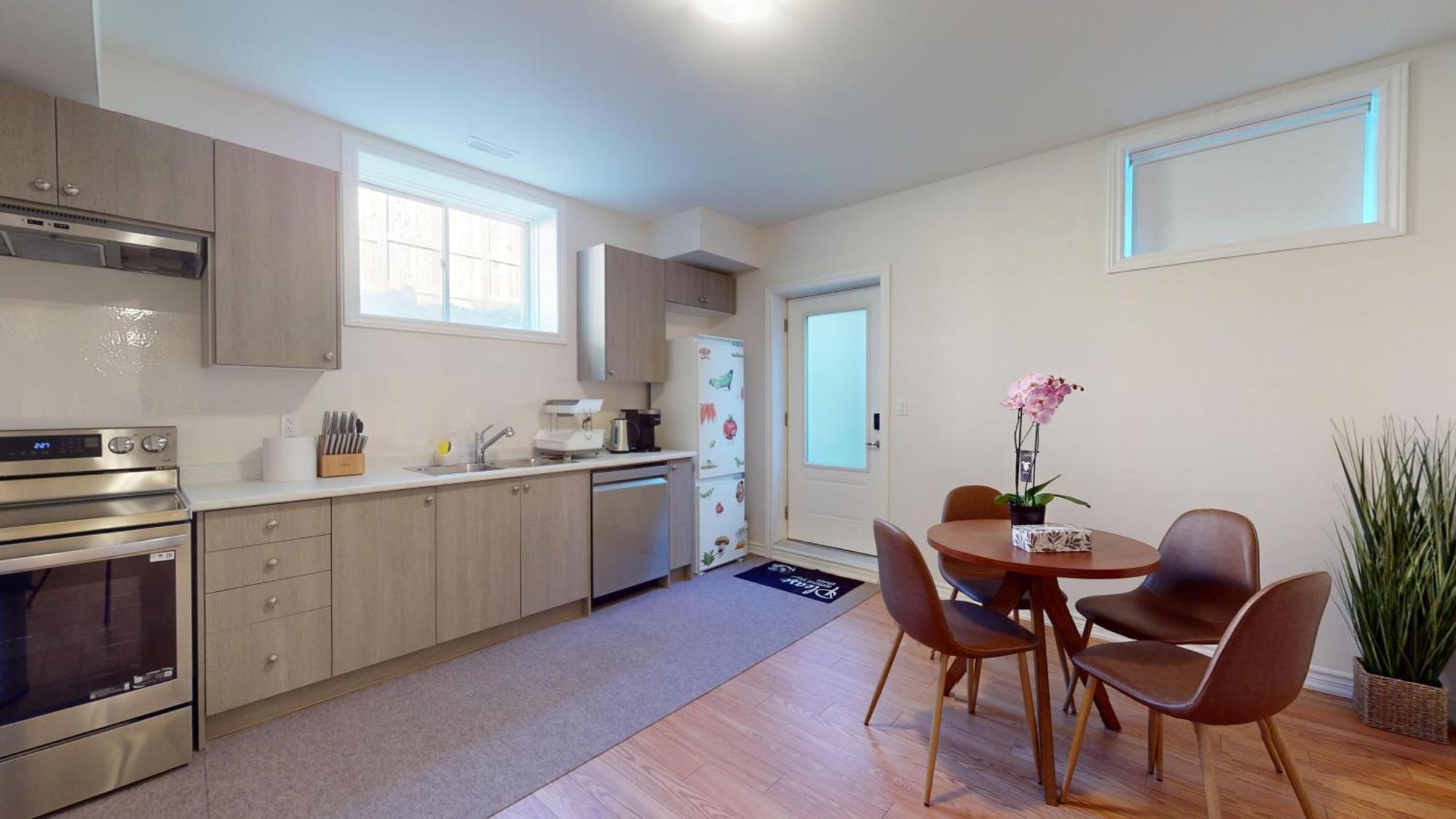 New Custom-built House In Holiday home *