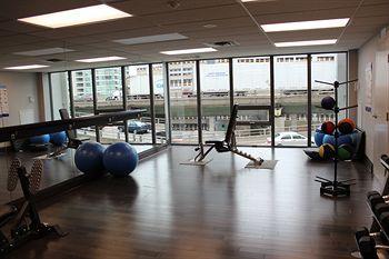 Napa Furnished At Cn Tower & Maple Leaf Square Apartment Toronto