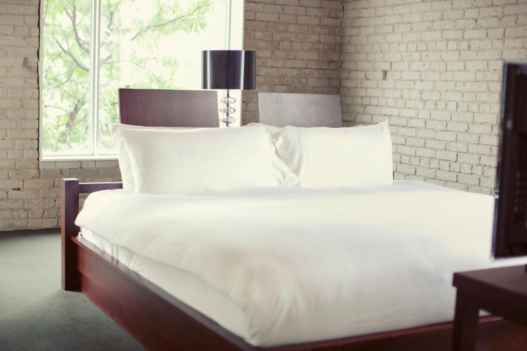 Ocho 3* Toronto