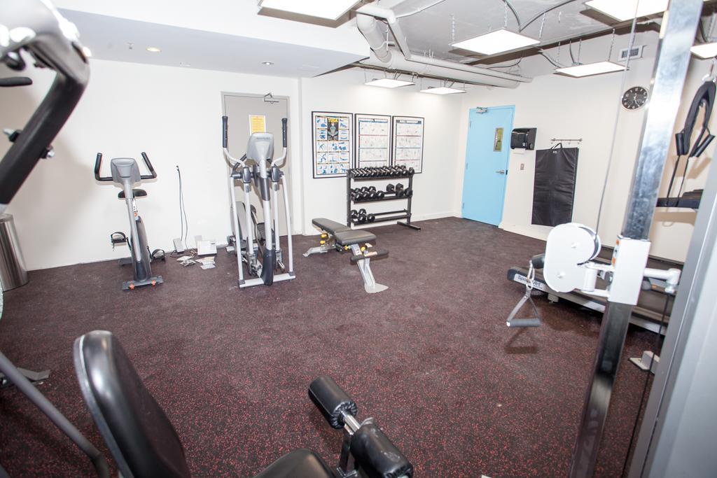 Pinnacle Suites - Queen West Lofts