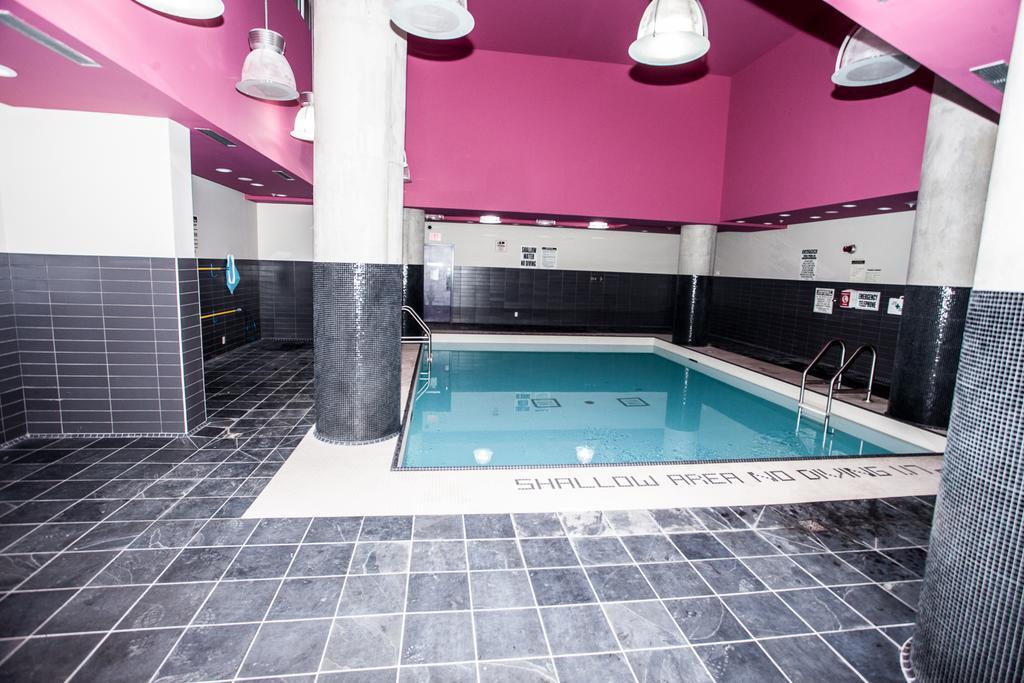 Pinnacle Suites - Queen West Lofts * Toronto