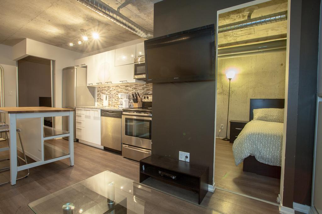 Pinnacle Suites - Queen West Lofts Toronto