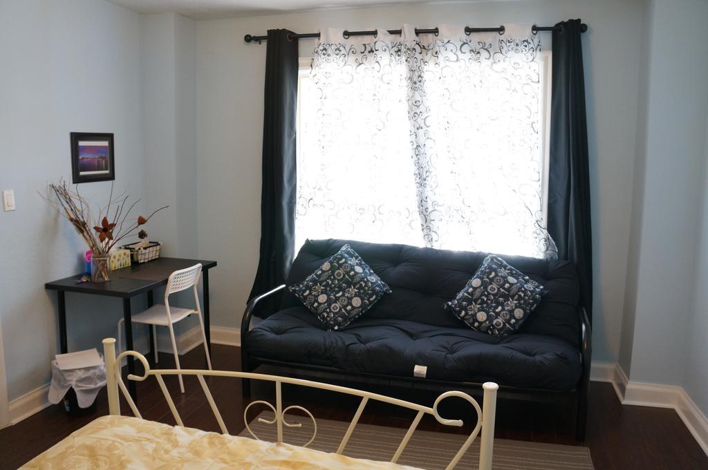 Hostel Locarno Toronto