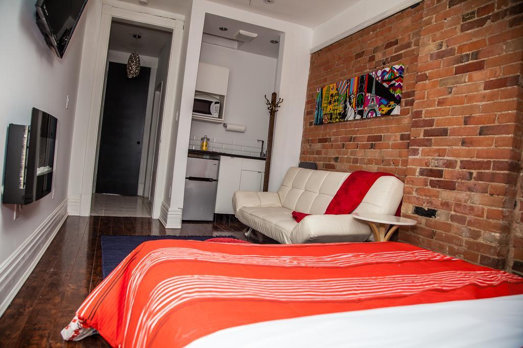The Avalon Tourist Suites Guest house Toronto