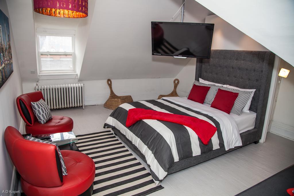 The Avalon Tourist Suites Guest house Toronto
