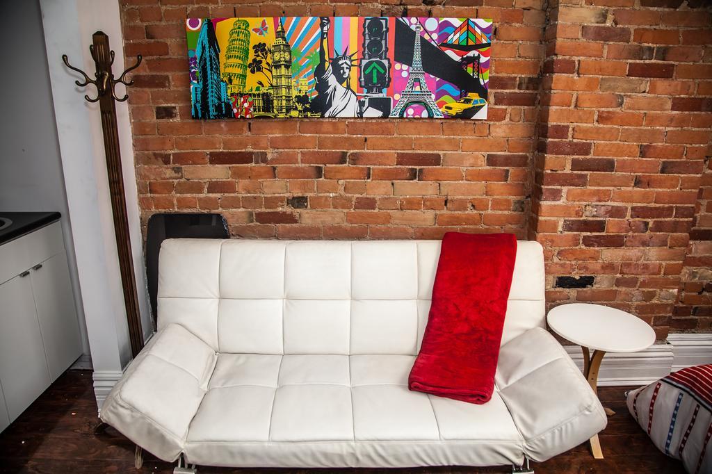 The Avalon Tourist Suites Toronto