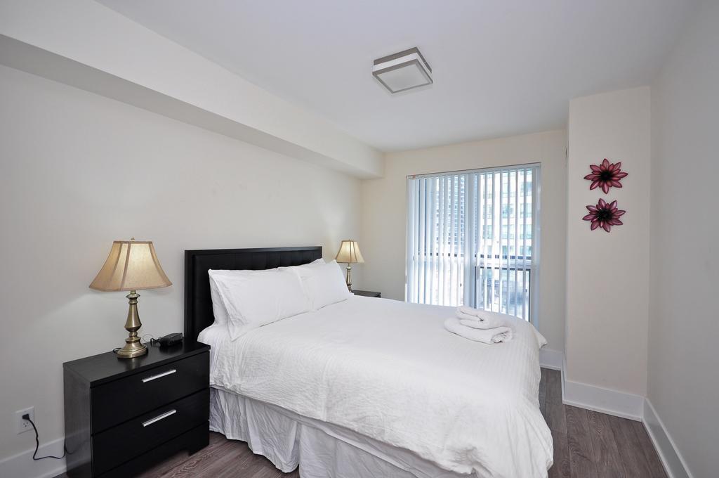 Whitehall Suites - Front Street *