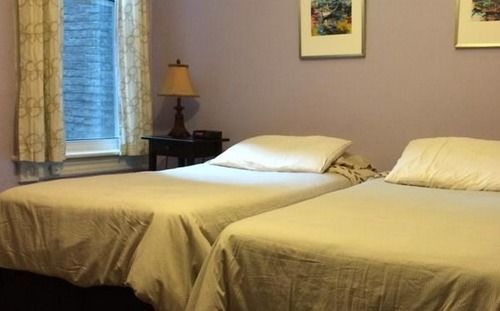Bed & Breakfast Mcgill 4*