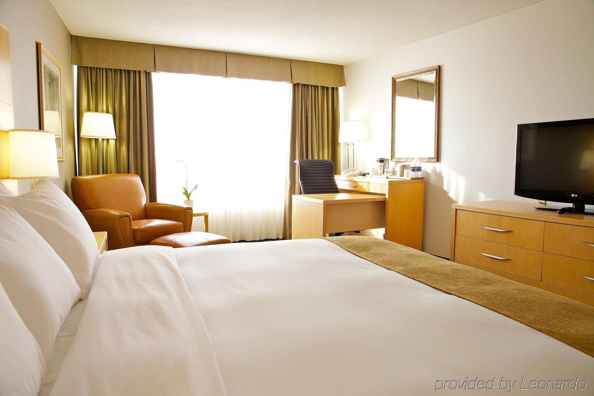 Hotel Radisson East