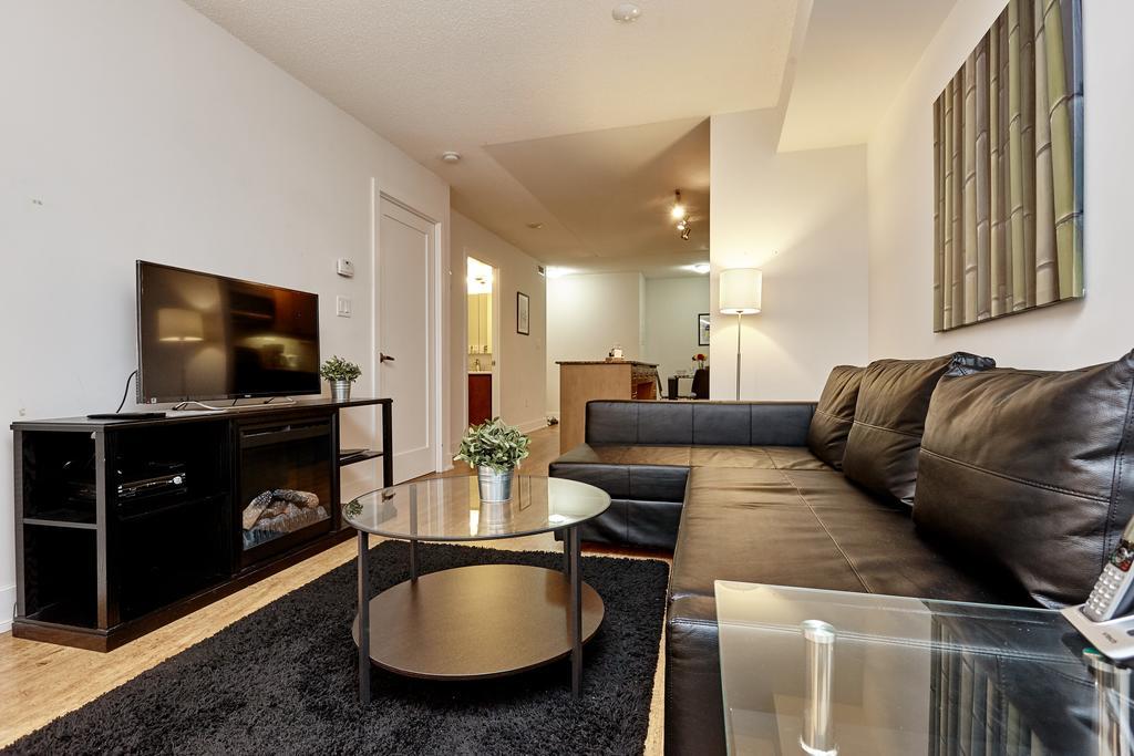 Atlas Suites Furnished Apartments- Rogers Center, Downtown Apartment *