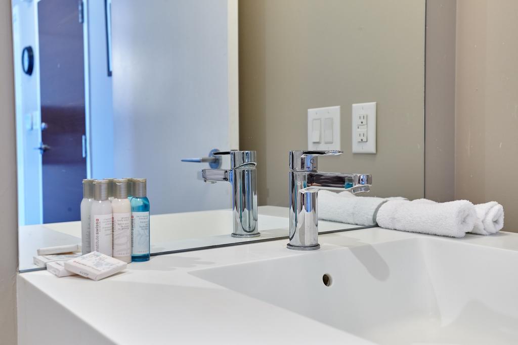 Apartment Atlas Suites Furnished Apartments- Rogers Center, Downtown Toronto