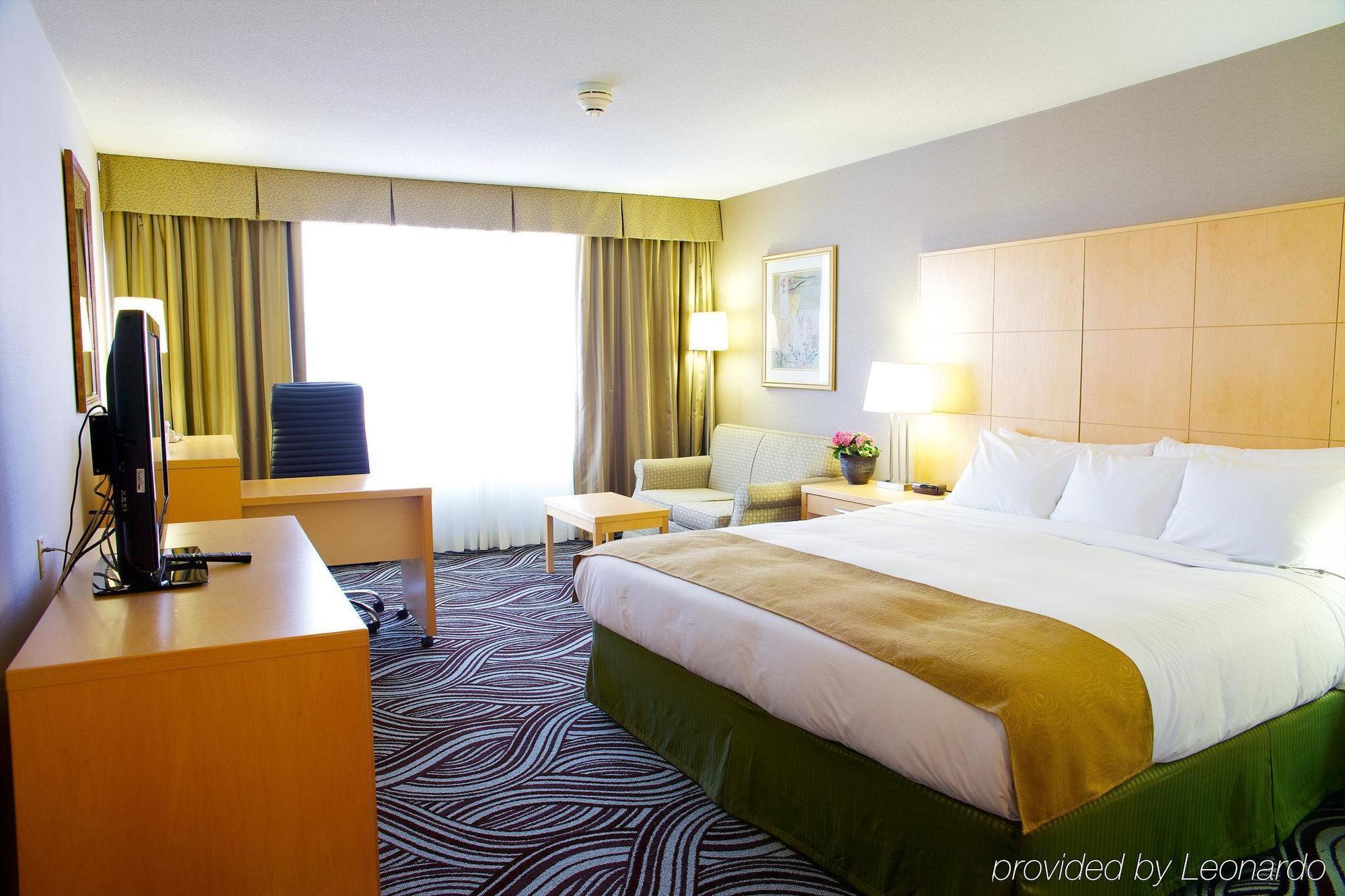 Radisson East Hotel 3*