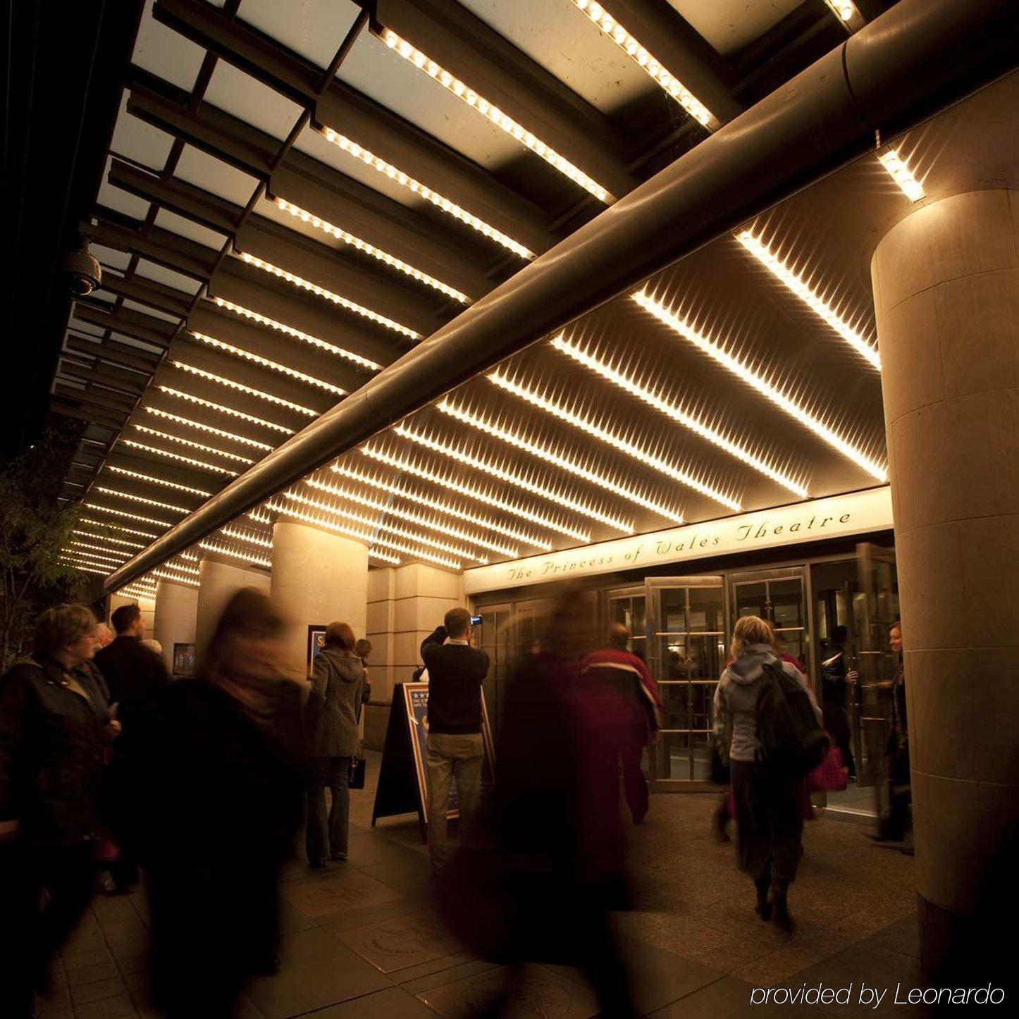Revery Downtown, Curio Collection By Hilton 4*
