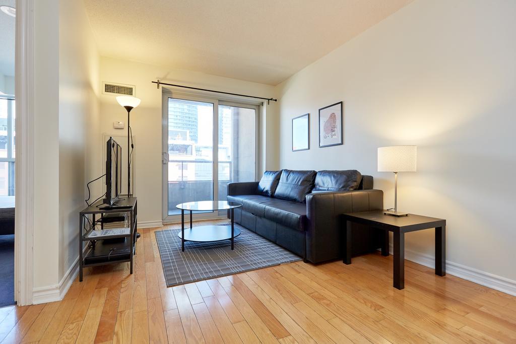 Atlas Suites Furnished Apartments- Rogers Center, Downtown * Toronto