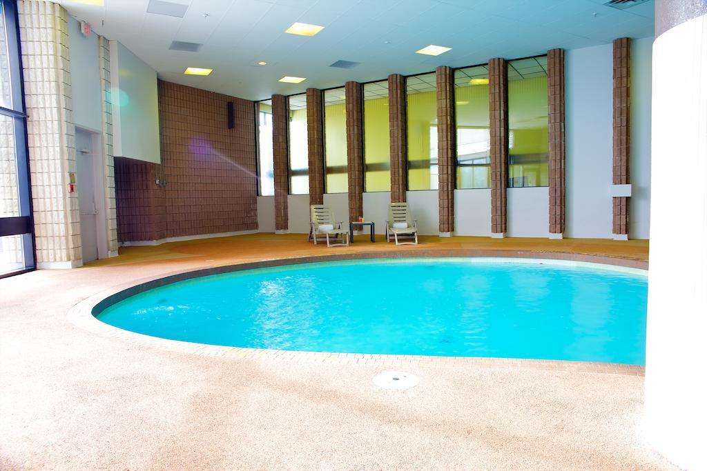 Hotel Radisson East