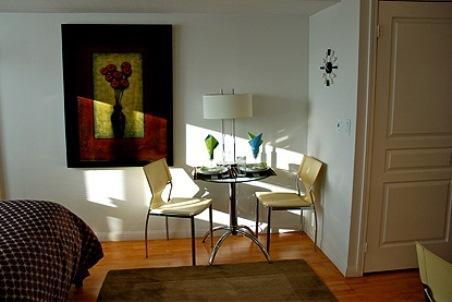 Luxury Accommodations - University Plaza