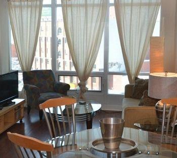Apartment Skydome Furnished Residences