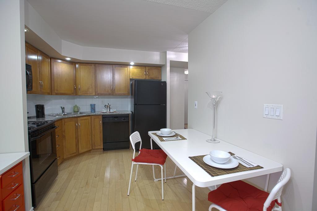 Apartment Furnished In Downtown Toronto