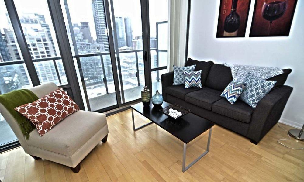 Apartment Escape - Bay & College- 37 Grosvenor Street Toronto