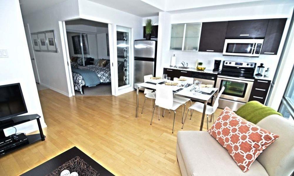 Apartment Escape - Bay & College- 37 Grosvenor Street *