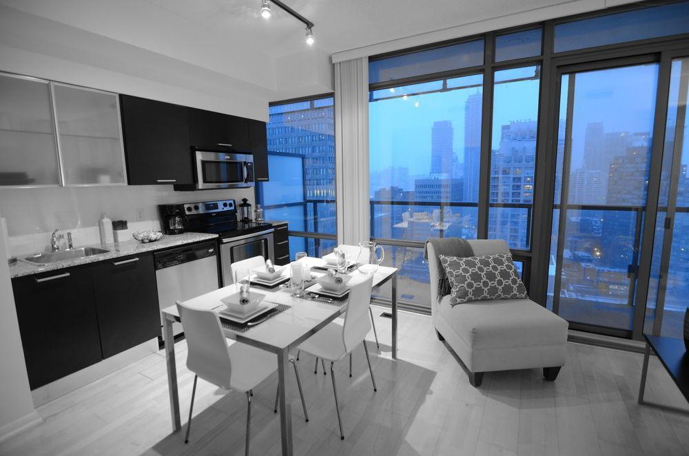 Escape - Bay & College- 37 Grosvenor Street
