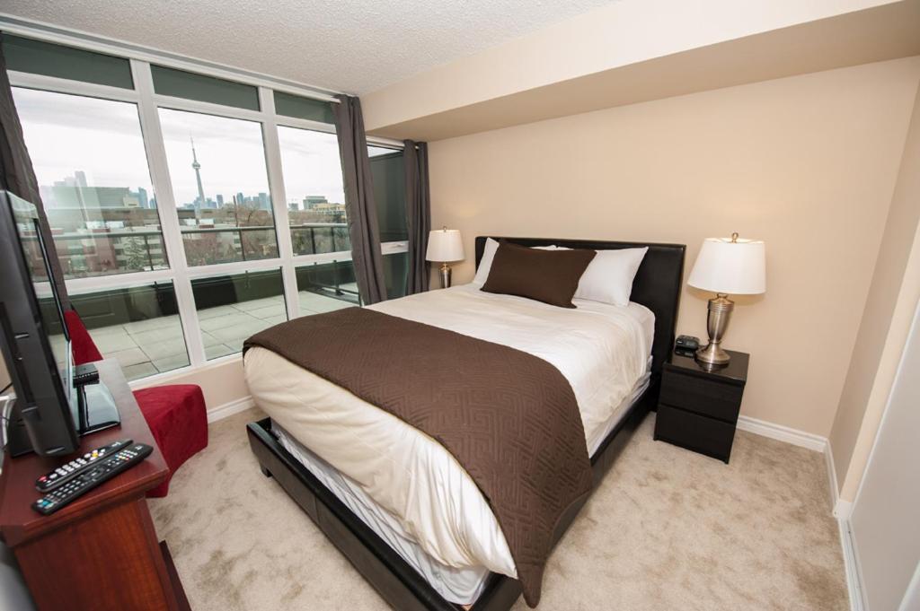 2b By Canada Hotel 3*