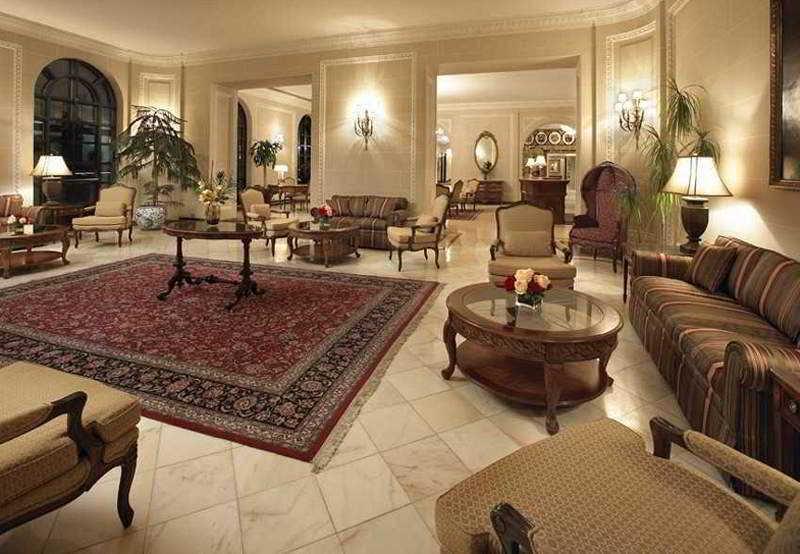 Sutton Place Hotel 4*