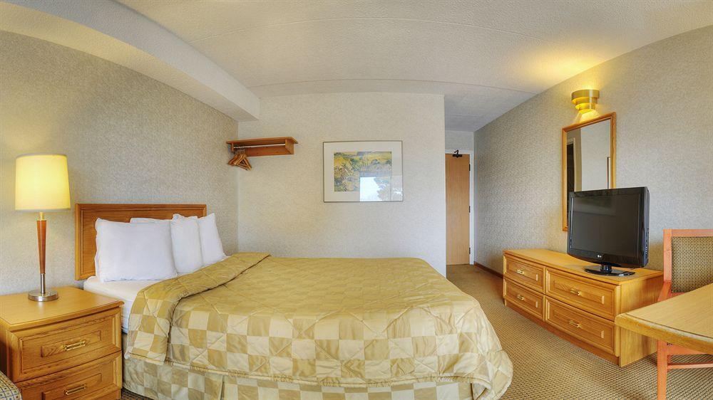 Comfort North Hotel Toronto