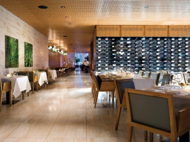 Hotel Shangri-la Toronto