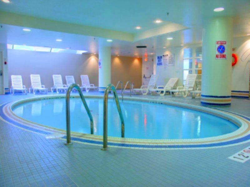 Hotel Crowne Plaza Airport By Ihg 4*