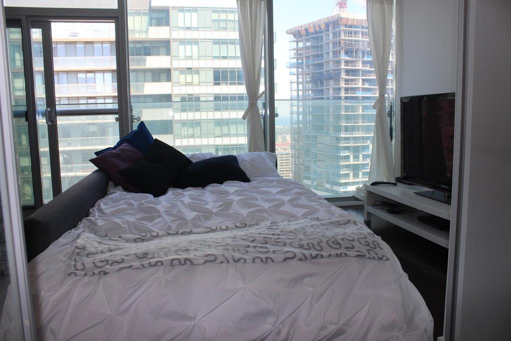 Apartment Eg Suites - York St Condos Cn Tower *