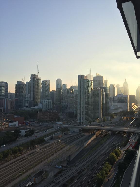 A&a In The Heart Of Downtown Apartment Toronto
