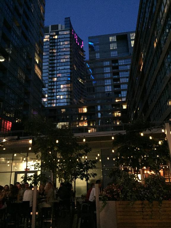 A&a In The Heart Of Downtown Toronto