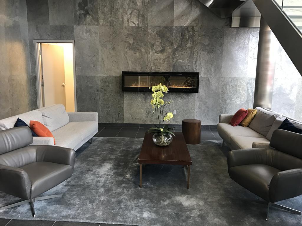 Apartment A&a In The Heart Of Downtown Toronto
