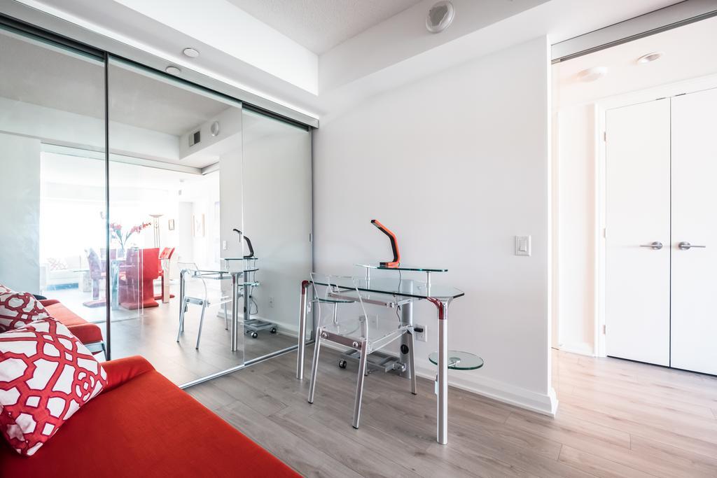 Quickstay - Luxury Executive In Yorkville Apartment *