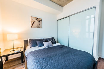 Gladstone - 3*