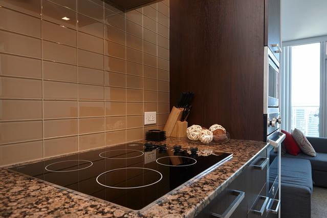 Condo Downtown, Cn Tower, Financial District Apartment *