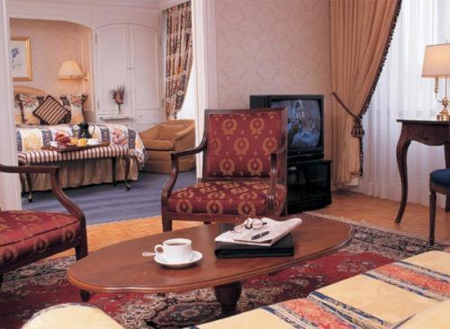 Hotel Sutton Place 4*