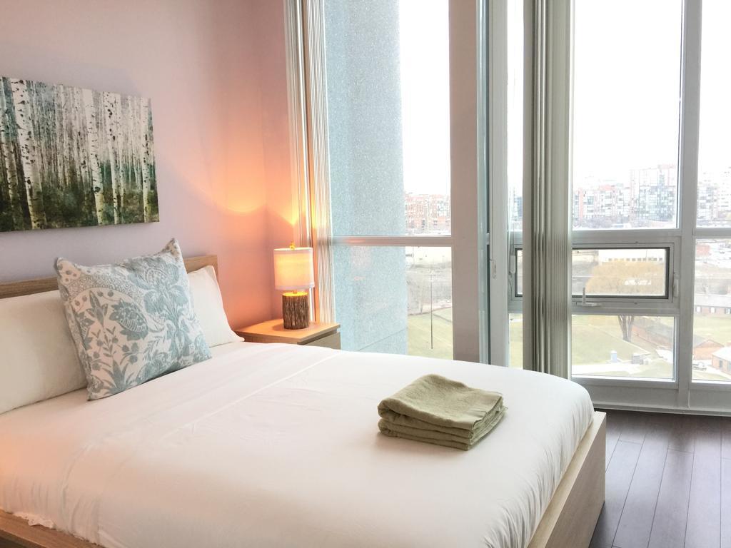 Rs - York Blvd Apartment