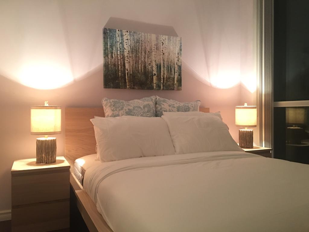 Rs - York Blvd Apartment *