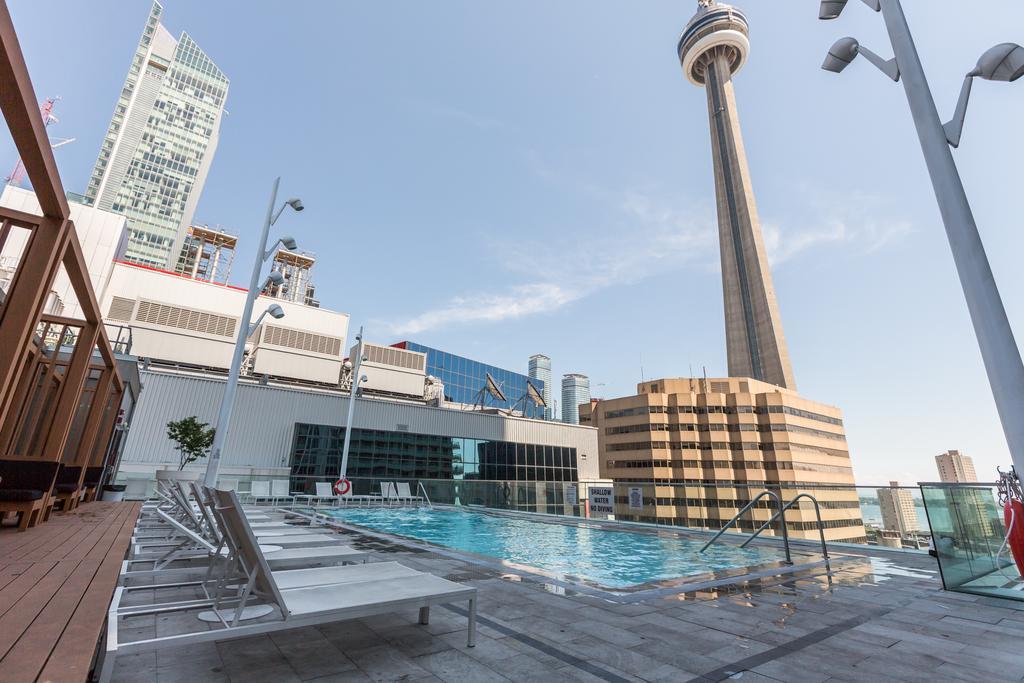 Applewood - Convention Centre & Blue Jays *