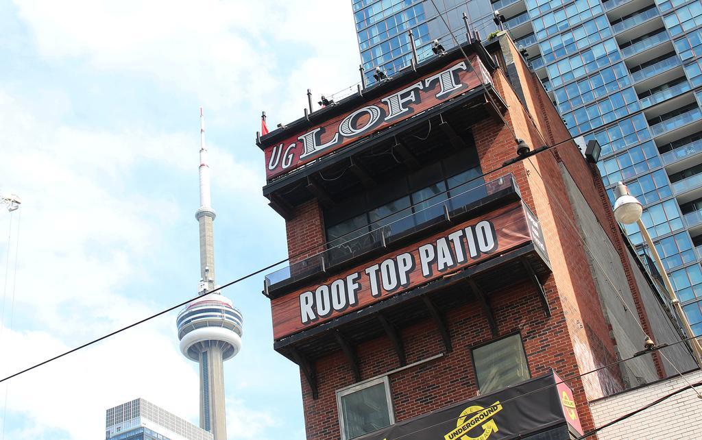 Applewood - King & Spadina Apartment *