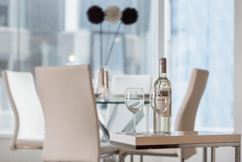 Apartment Enchantment In Yorkville Toronto