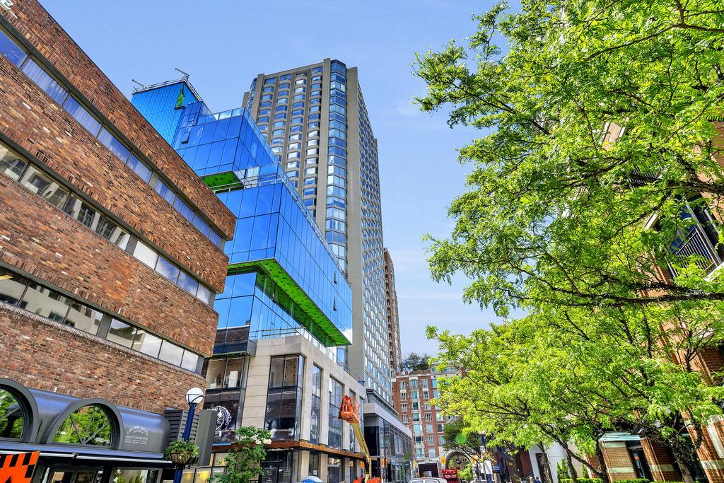 Quickstay - Yorkville Dream Apartment