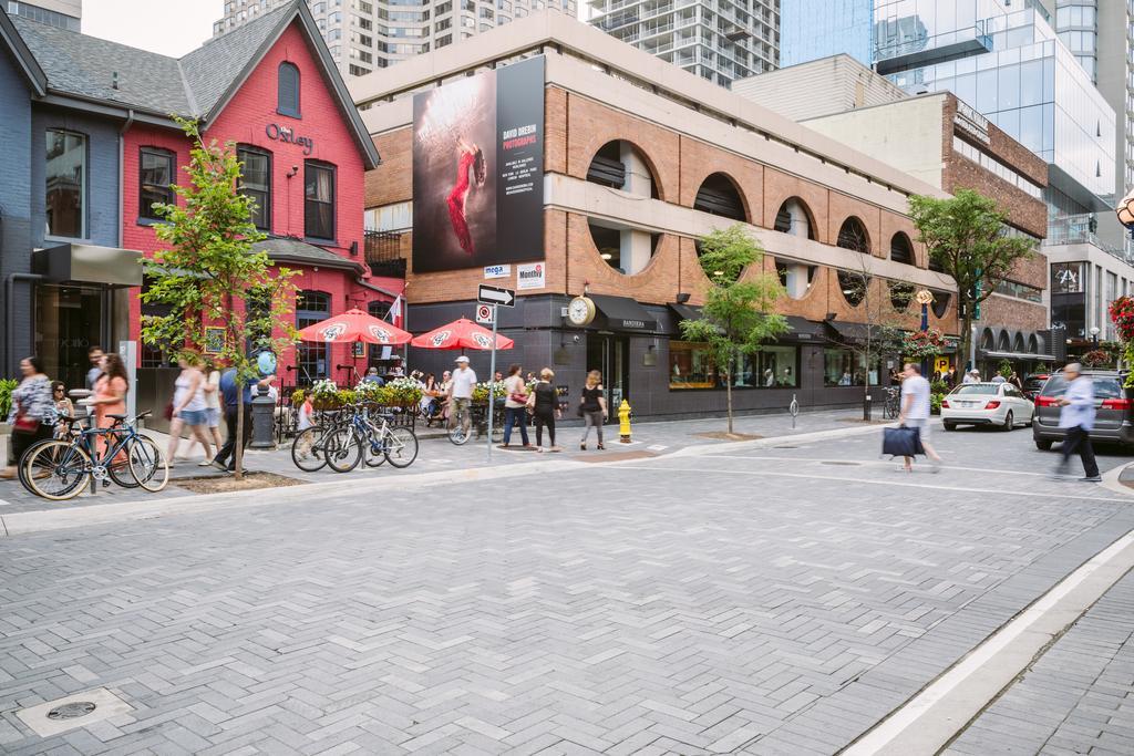 Quickstay - Yorkville Dream *